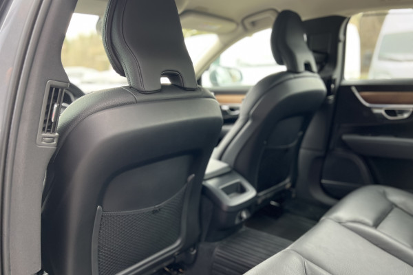 2020 Volvo S90 с пробегом 85 000 км
