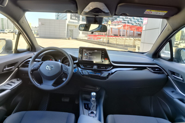2022 Toyota C-HR с пробегом 200 км