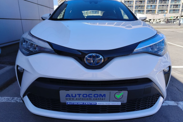 2022 Toyota C-HR с пробегом 200 км