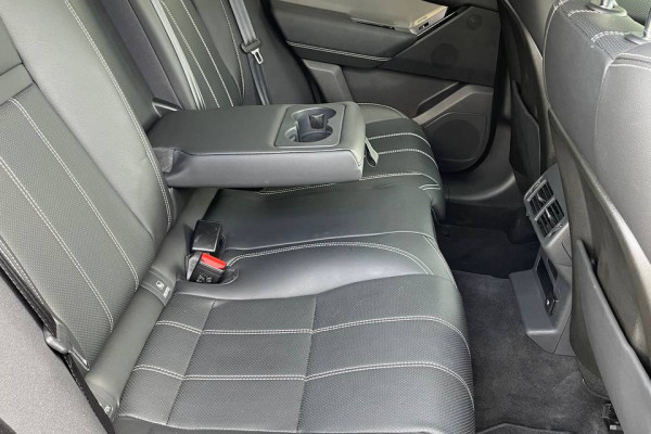 2019 Land Rover Range Rover Velar с пробегом 110 000 км