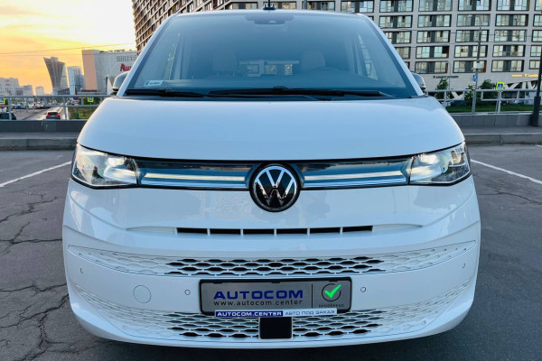 2022 Volkswagen Multivan с пробегом 9 000 км