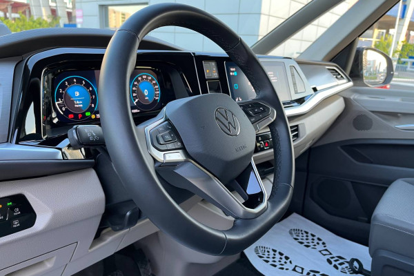 2022 Volkswagen Multivan с пробегом 9 000 км