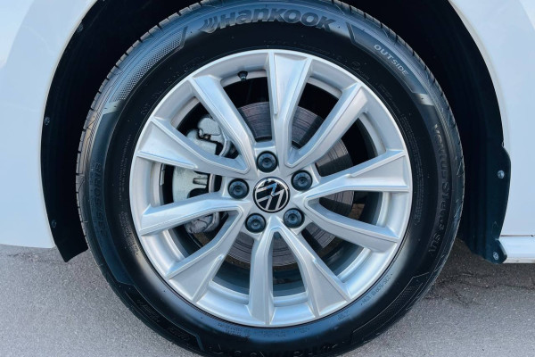 2022 Volkswagen Multivan с пробегом 9 000 км