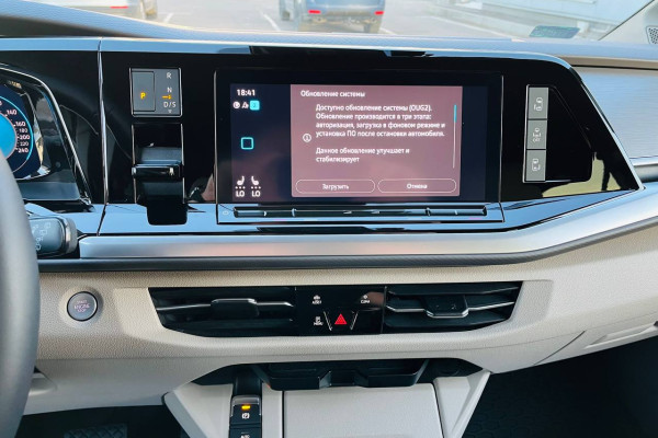 2022 Volkswagen Multivan с пробегом 9 000 км