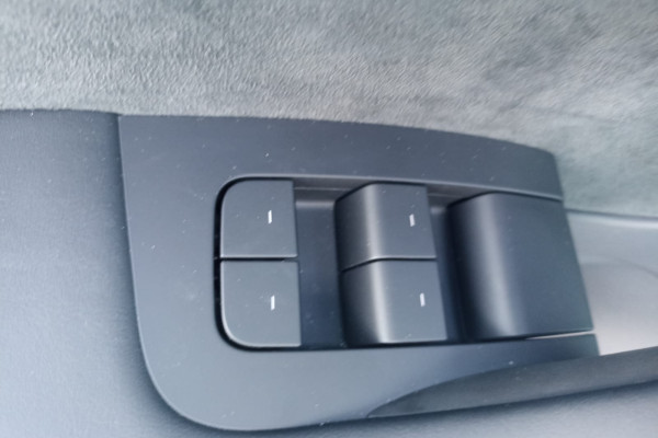2022 Tesla Model 3 с пробегом 80 км