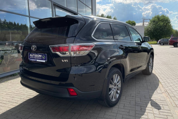 2014 Toyota Highlander с пробегом 385 000 км