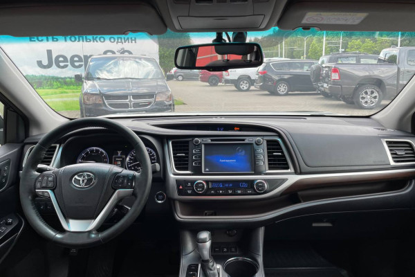 2014 Toyota Highlander с пробегом 385 000 км