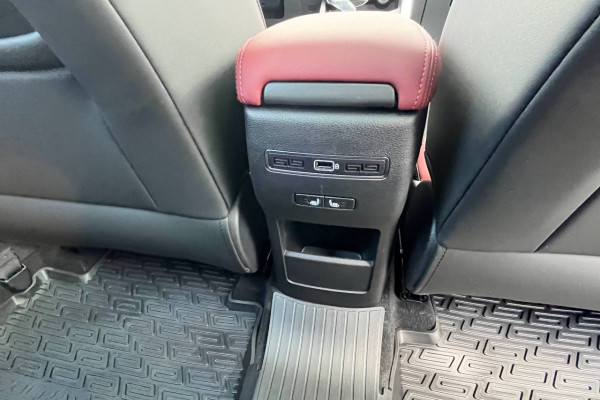 2023 Geely Coolray без пробега
