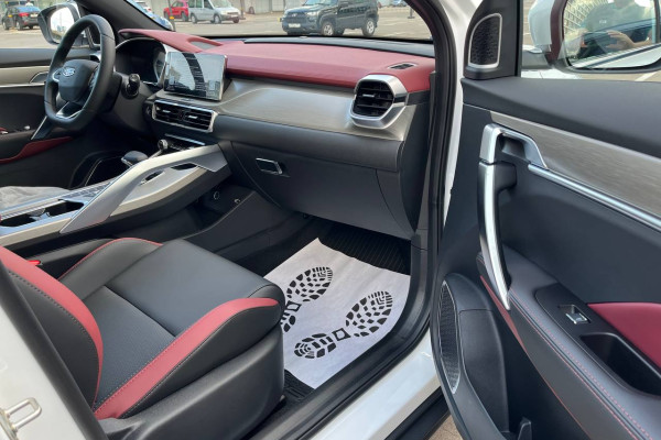 2023 Geely Coolray без пробега