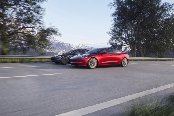 2024 Tesla Model 3 без пробега