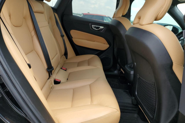 2020 Volvo XC60 с пробегом 60 841 км
