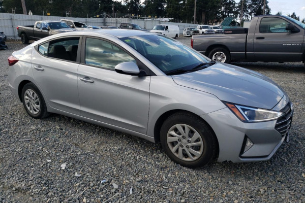 2020 Hyundai Elantra с пробегом 88 380 км