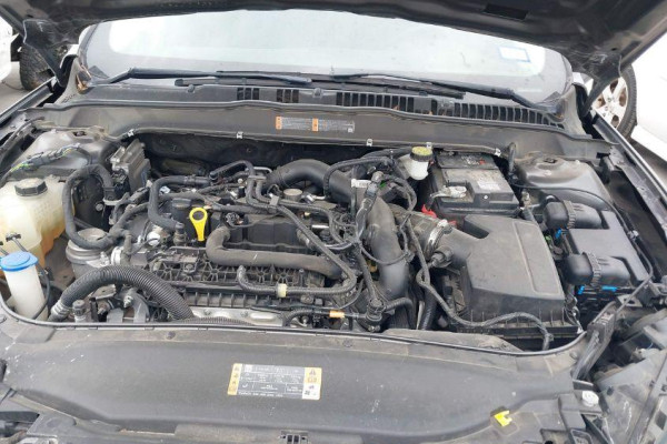 2020 Ford Fusion (North America) с пробегом 85 006 км