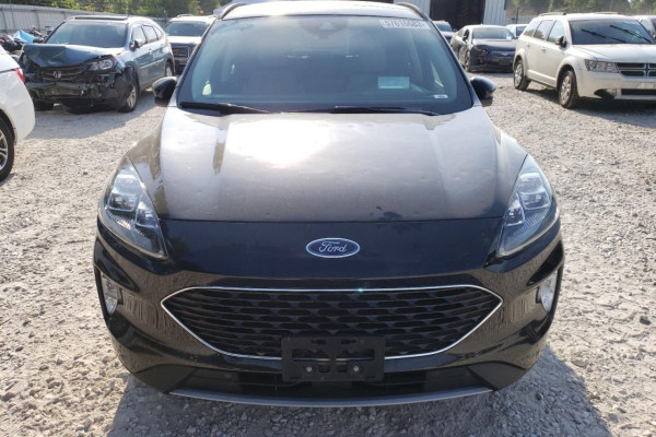 2020 Ford Escape с пробегом 106 940 км