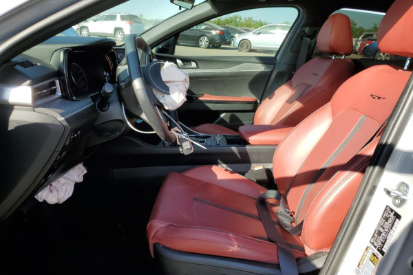 2020 Kia K5 с пробегом 75 558 км