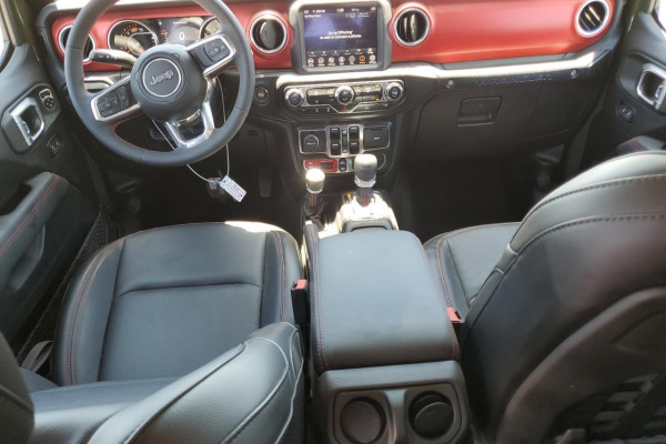 2023 Jeep Wrangler с пробегом 3 536 км