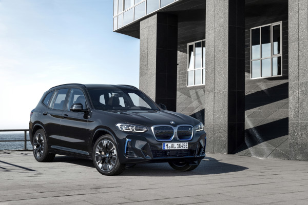 2023 BMW iX3 без пробега