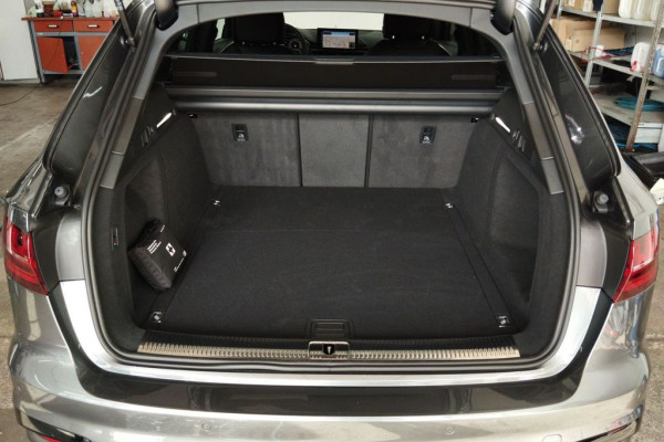 2023 Audi A4 с пробегом 50 км