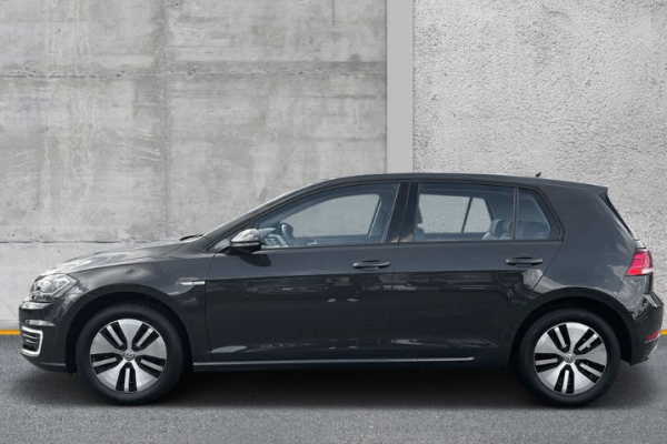 2020 Volkswagen Golf с пробегом 39 000 км