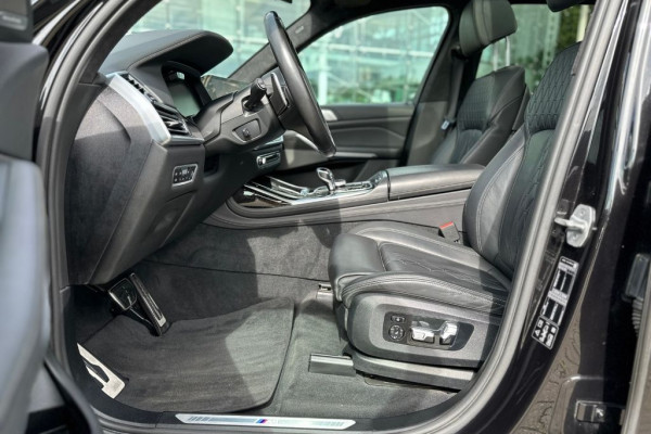 2020 BMW X7 с пробегом 73 300 км