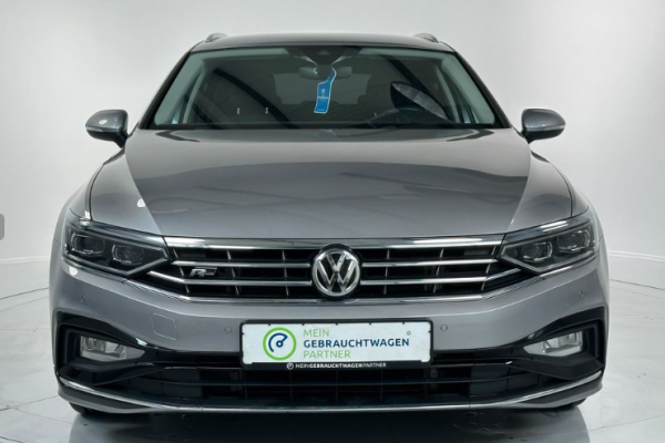 2020 Volkswagen Passat с пробегом 12 000 км