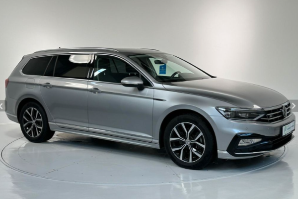 2020 Volkswagen Passat с пробегом 12 000 км