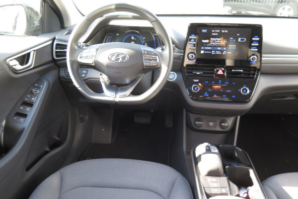 2021 Hyundai IONIQ с пробегом 27 700 км