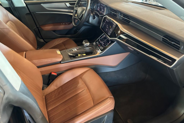 2019 Audi A7 с пробегом 100 000 км