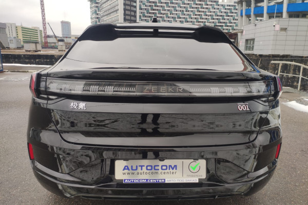 2023 Zeekr 001 с пробегом 20 км