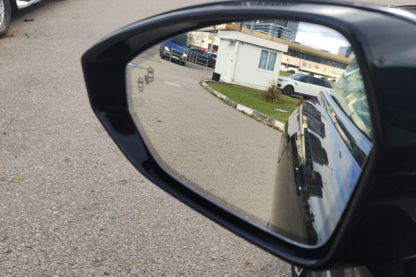 2023 Zeekr 001 с пробегом 21 км