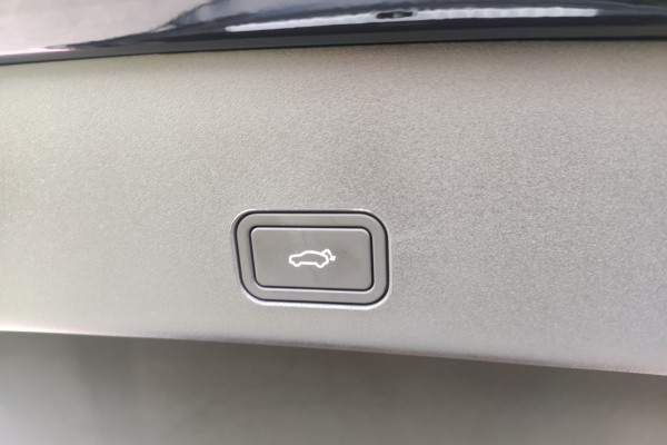 2023 Zeekr 001 с пробегом 21 км