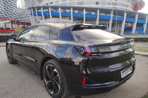 2023 Zeekr 001 с пробегом 21 км
