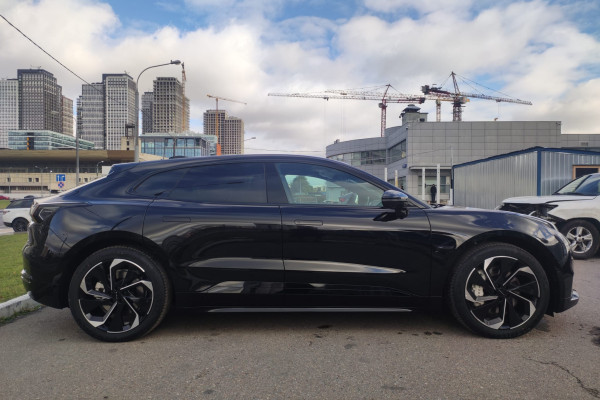 2023 Zeekr 001 с пробегом 21 км