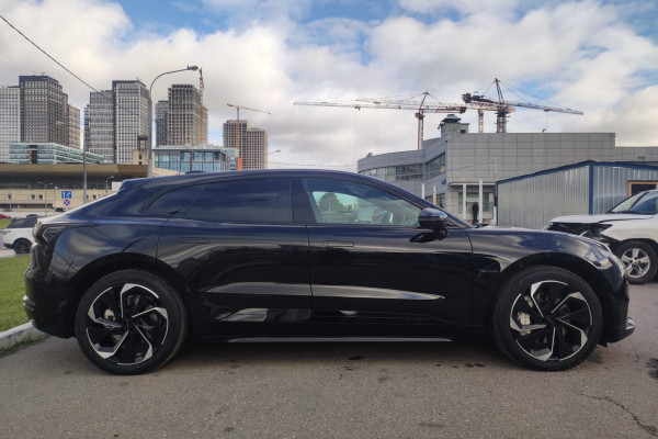 2023 Zeekr 001 с пробегом 21 км