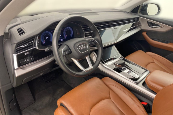 2019 Audi Q8 с пробегом 89 800 км