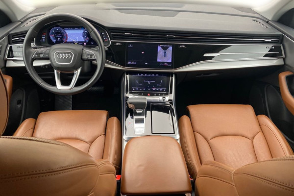 2019 Audi Q8 с пробегом 89 800 км
