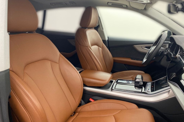 2019 Audi Q8 с пробегом 89 800 км