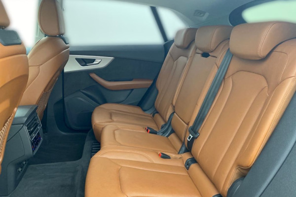 2019 Audi Q8 с пробегом 89 800 км