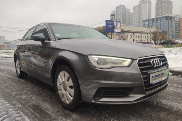 2015 Audi A3 с пробегом 74 000 км