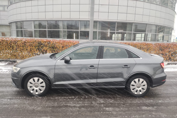 2015 Audi A3 с пробегом 74 000 км