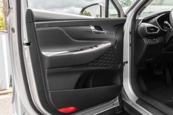2023 Hyundai Santa Fe с пробегом 50 км