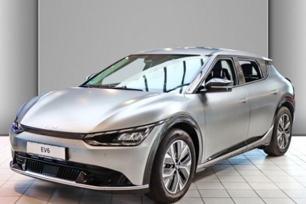 2022 Kia EV6 с пробегом 11 500 км