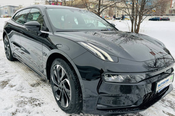 2023 Zeekr 001 с пробегом 20 км