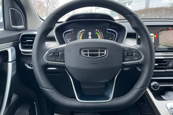 2023 Geely Coolray с пробегом 316 км