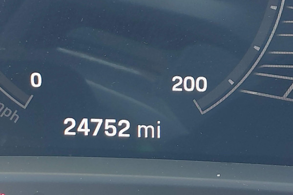 2021 Porsche Taycan с пробегом 24 752 миль
