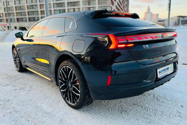2023 Zeekr 001 с пробегом 22 км