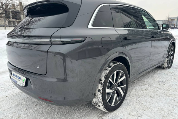2023 Li Auto (Lixiang) L7 с пробегом 50 км