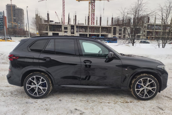 2023 BMW X5 без пробега