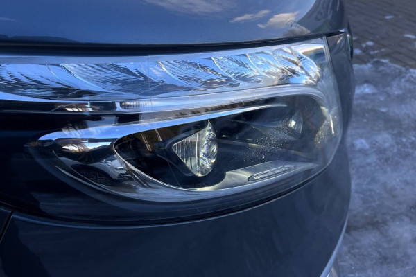 2022 Mercedes-Benz V-Класс с пробегом 30 100 км