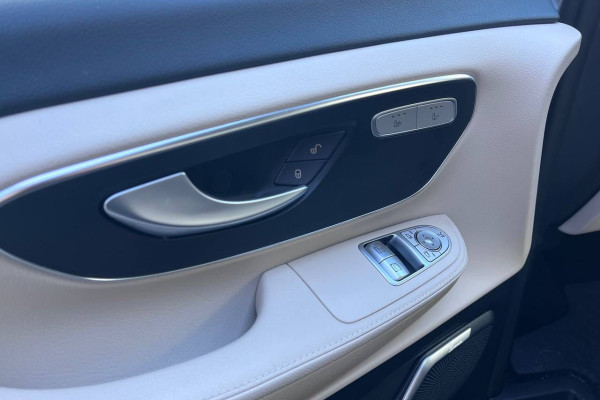 2022 Mercedes-Benz V-Класс с пробегом 30 100 км